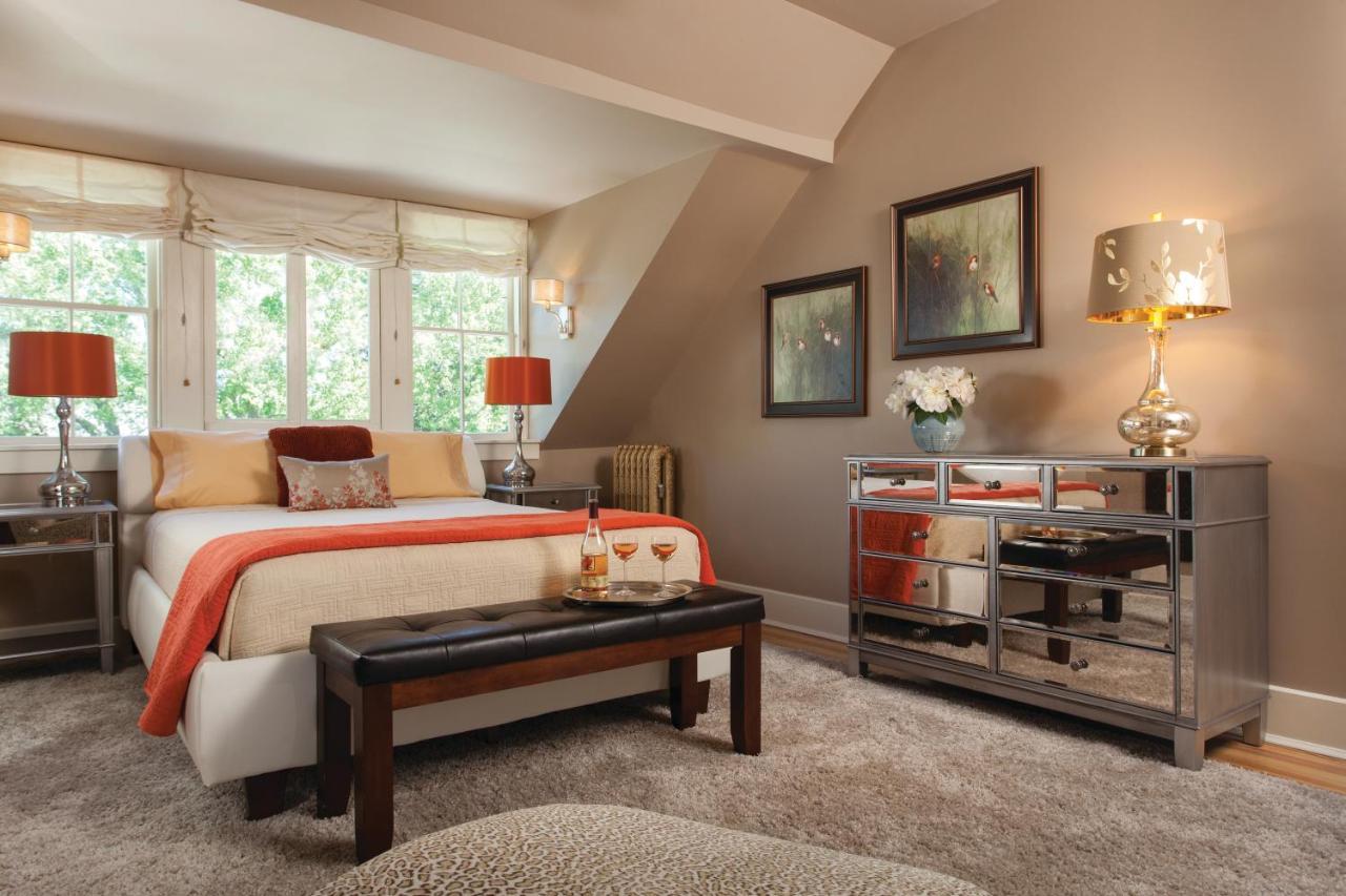 Gothic Eves Inn And Spa Bed And Breakfast Trumansburg Экстерьер фото