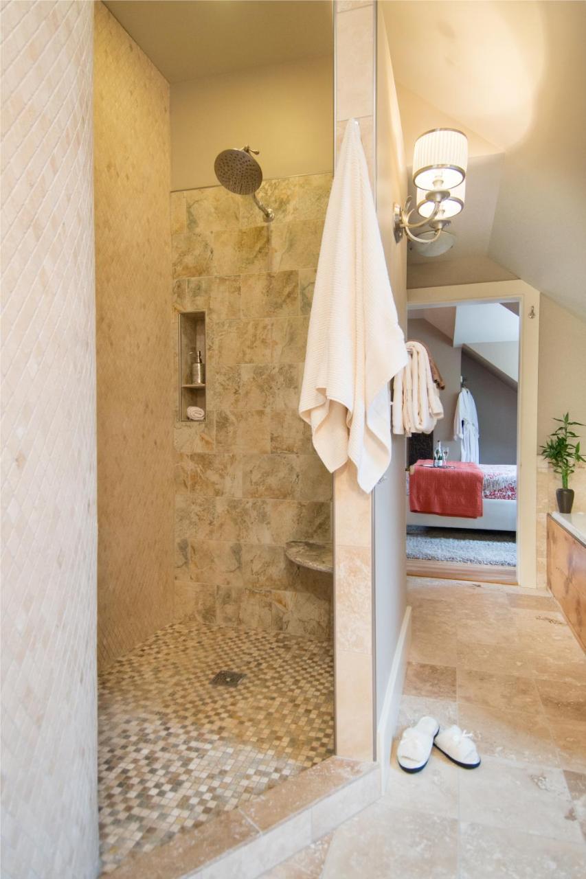 Gothic Eves Inn And Spa Bed And Breakfast Trumansburg Экстерьер фото