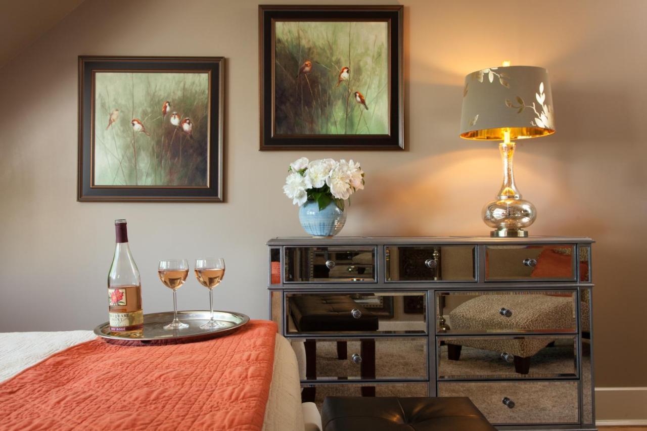 Gothic Eves Inn And Spa Bed And Breakfast Trumansburg Экстерьер фото