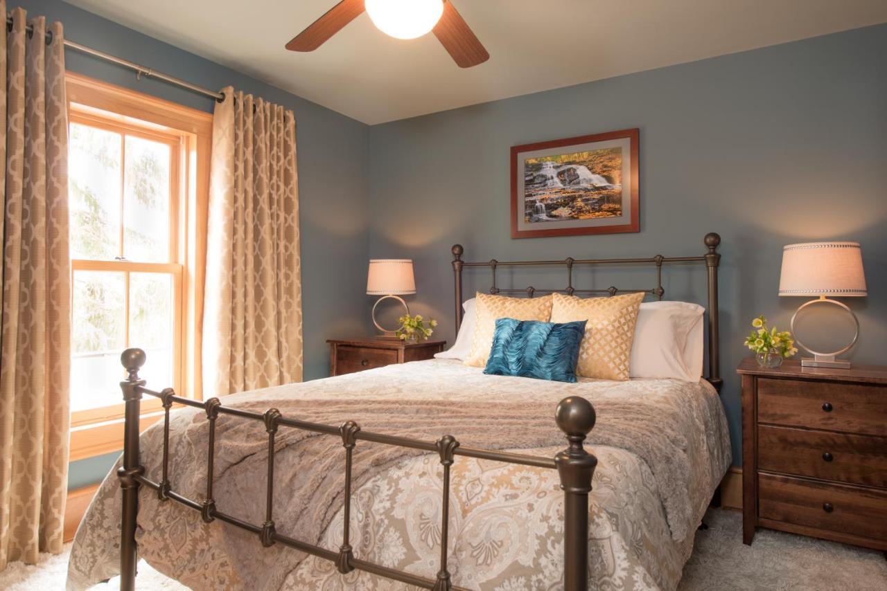 Gothic Eves Inn And Spa Bed And Breakfast Trumansburg Экстерьер фото