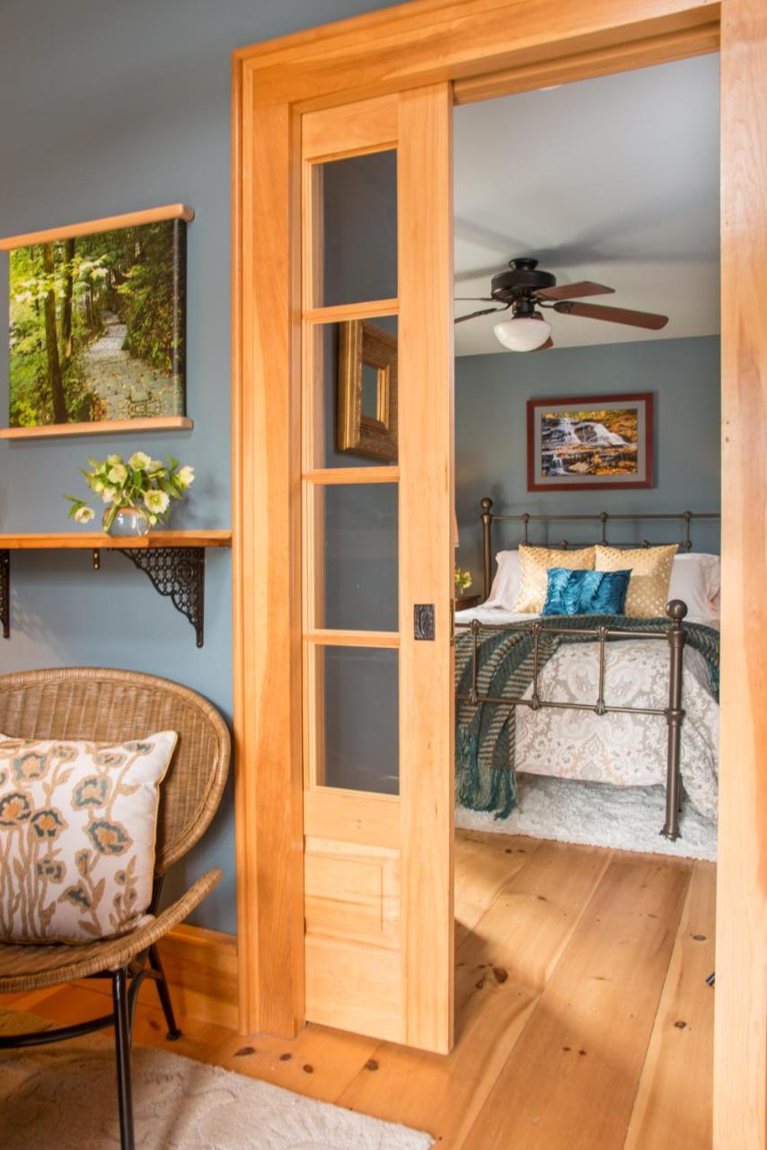 Gothic Eves Inn And Spa Bed And Breakfast Trumansburg Экстерьер фото