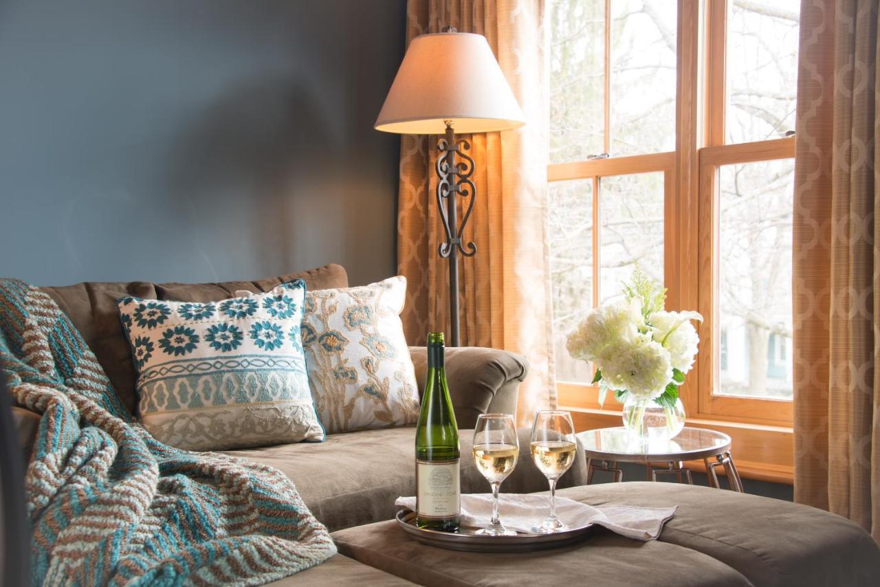 Gothic Eves Inn And Spa Bed And Breakfast Trumansburg Экстерьер фото